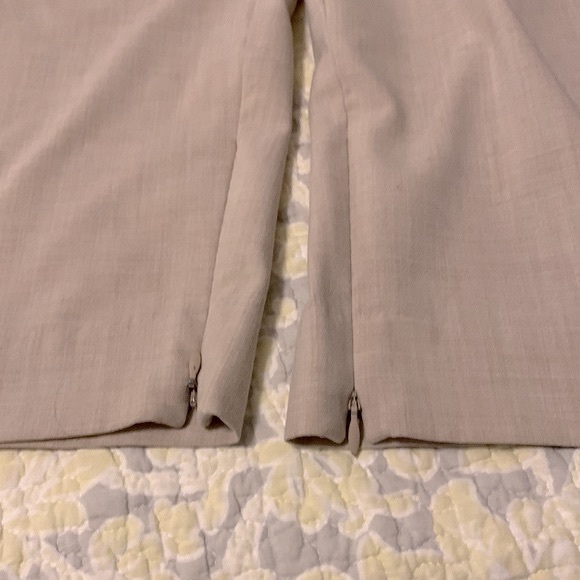 St. John’s Bay Capri pants - Picture 3 of 6